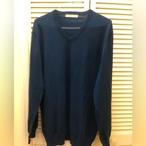 Old Navy V neck sweater